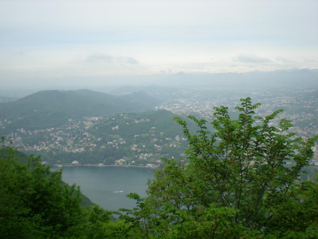 بروناتي B&B Il Balcone Sul Lago المظهر الخارجي الصورة